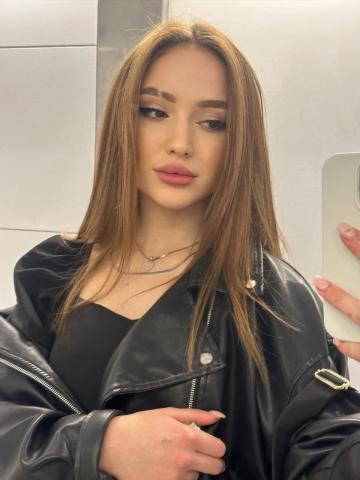 Моника фото 3